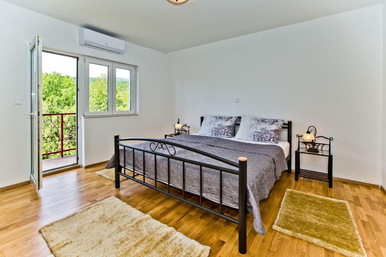 Forest House Silva Hrvace Bagian luar foto