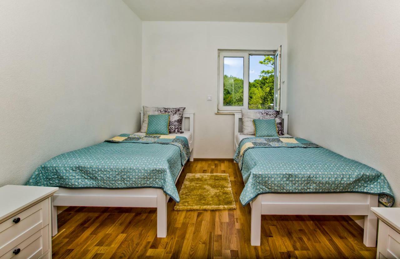 Forest House Silva Hrvace Bagian luar foto