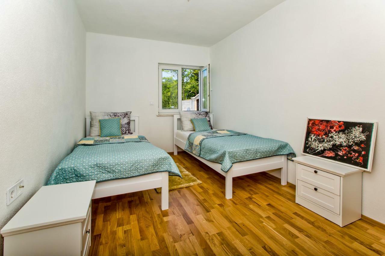 Forest House Silva Hrvace Bagian luar foto