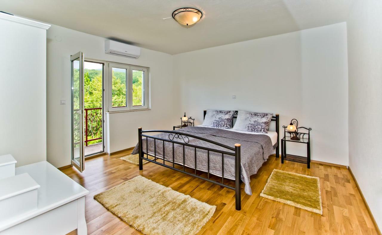 Forest House Silva Hrvace Bagian luar foto